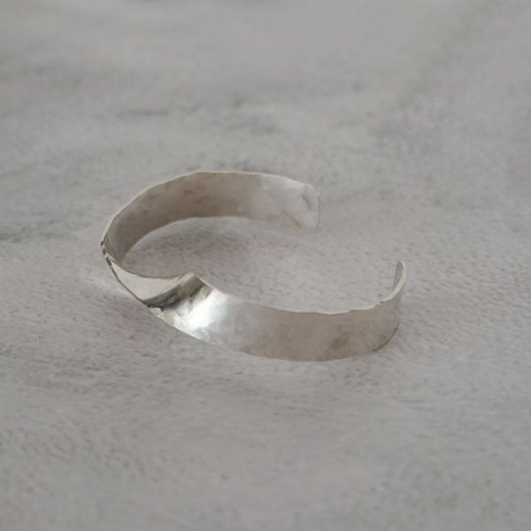 画像10: シンプルシルバーバングル Yoake（よあけ） シルバーバングル Silver Silver950 Silver Bangle バングル シルバー シルバー950 (10)