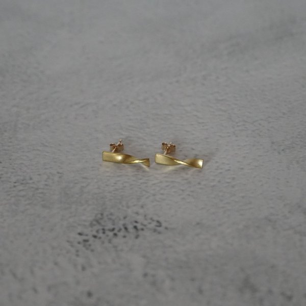 画像10: シンプルピアス Chuku（ちゅうくう）真鍮ピアス Brass 14kgf pierce ピアス ポスト (10)