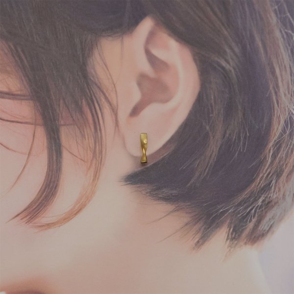 画像8: シンプルピアス Chuku（ちゅうくう）真鍮ピアス Brass 14kgf pierce ピアス ポスト (8)