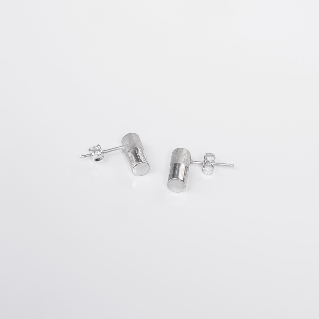 シンプルピアス Tetu（てつ）Cylinder シルバーピアス Silver Silver925 Silver pierce ピアス Pierce シルバー シルバー925 シルバーアクセサリー