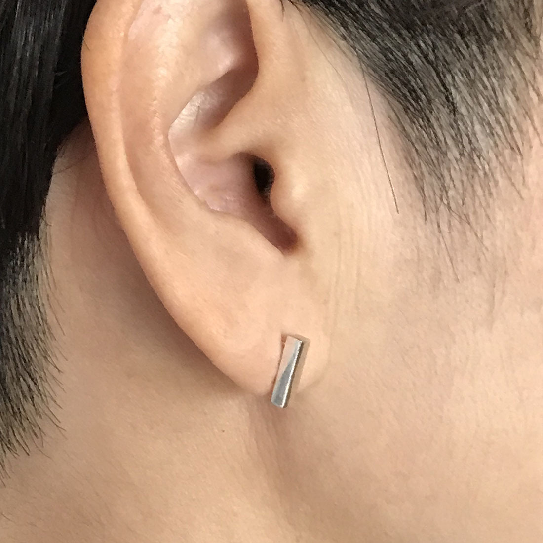 Dull;ピアス